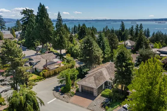 4789 Headland Drive, West Vancouver For Sale - image 1