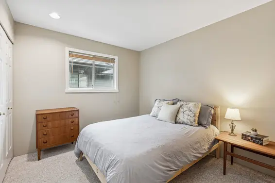 950 Roche Point Drive, North Vancouver For Sale - image 15