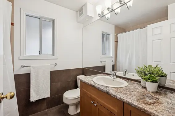 950 Roche Point Drive, North Vancouver For Sale - image 17