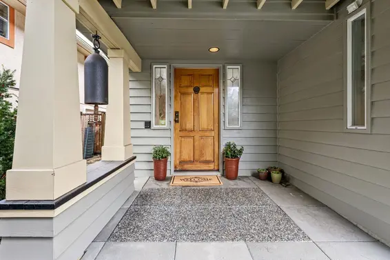 950 Roche Point Drive, North Vancouver For Sale - image 2