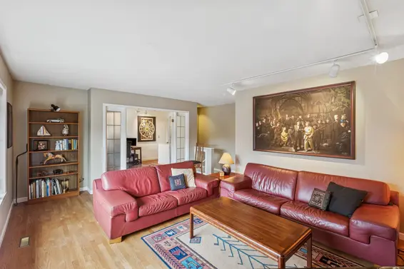 950 Roche Point Drive, North Vancouver For Sale - image 5