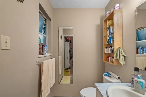 3602 Regent Avenue, North Vancouver For Sale - image 18