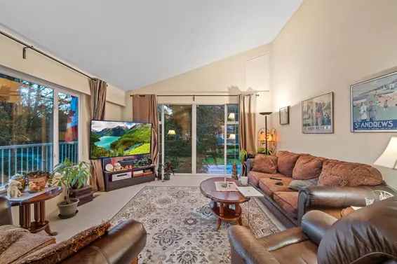 3602 Regent Avenue, North Vancouver For Sale - image 4