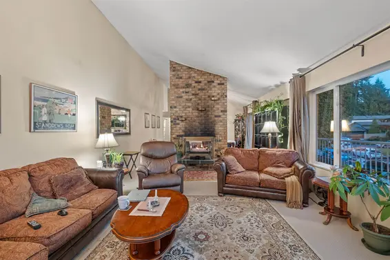 3602 Regent Avenue, North Vancouver For Sale - image 5