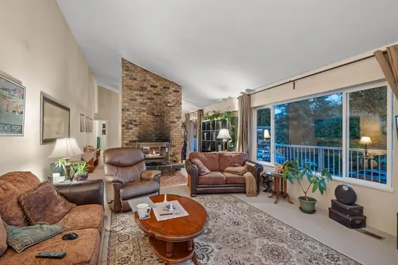 3602 Regent Avenue, North Vancouver For Sale - image 6