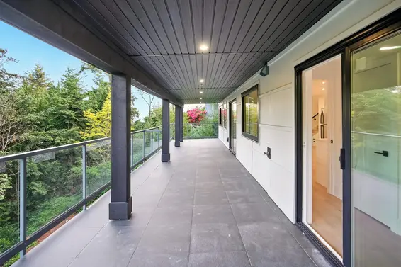 6230 Summit Avenue, West Vancouver For Sale - image 33