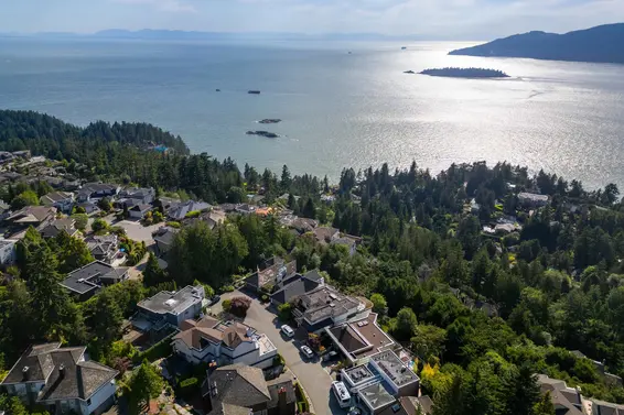 5433 Monte Bre Place, West Vancouver For Sale - image 36