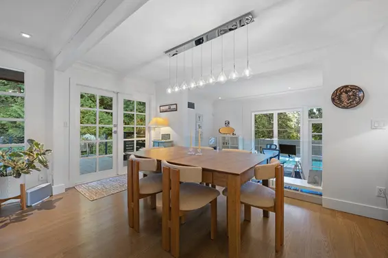 4411 Stone Crescent, West Vancouver For Sale - image 2