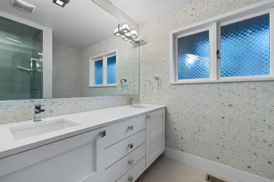 4411 Stone Crescent, West Vancouver For Sale - image 25