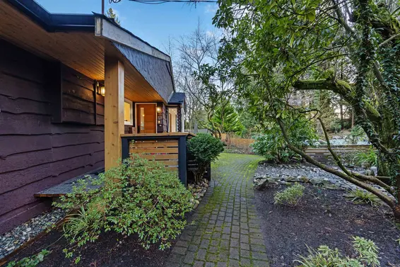 4411 Stone Crescent, West Vancouver For Sale - image 38