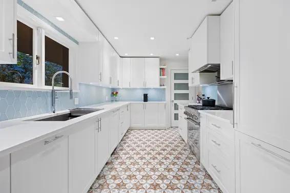 4411 Stone Crescent, West Vancouver For Sale - image 7