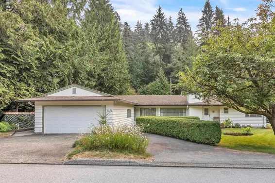1372 Riverside Drive, North Vancouver