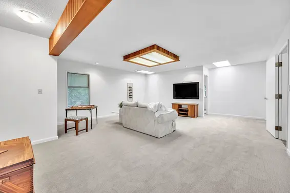 1372 Riverside Drive, North Vancouver For Sale - image 16