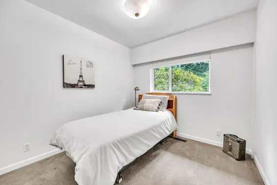 1372 Riverside Drive, North Vancouver For Sale - image 23