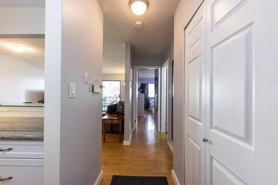 212 236 West 2nd Street, North Vancouver For Sale - image 12