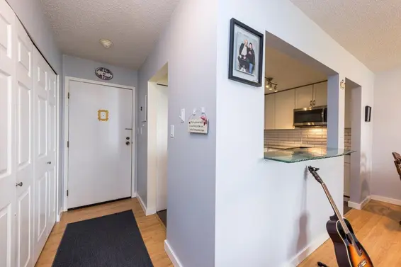 212 236 West 2nd Street, North Vancouver For Sale - image 13
