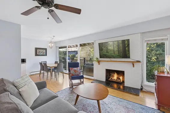 214 555 West 28th Street, North Vancouver