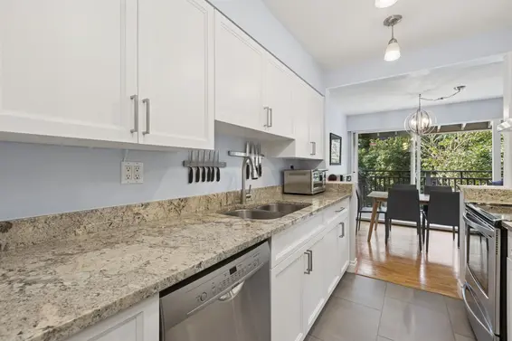 214 555 West 28th Street, North Vancouver For Sale - image 8