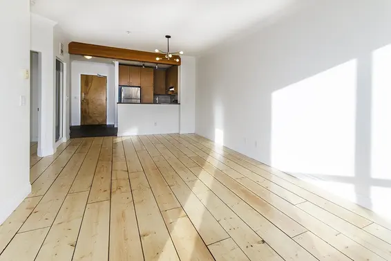 580 Raven Woods Drive, North Vancouver For Sale - image 7