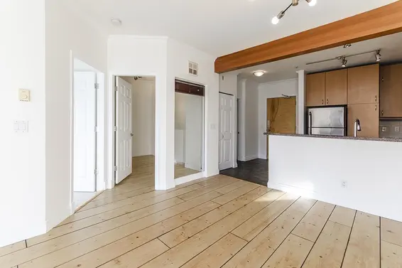 580 Raven Woods Drive, North Vancouver For Sale - image 8