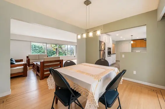 4037 Ripple Road, West Vancouver For Sale - image 11