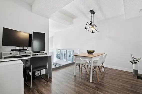 26 230 West 15th Street, North Vancouver For Sale - image 11