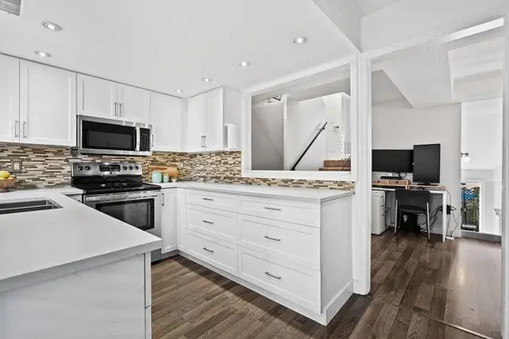 26 230 West 15th Street, North Vancouver For Sale - image 17