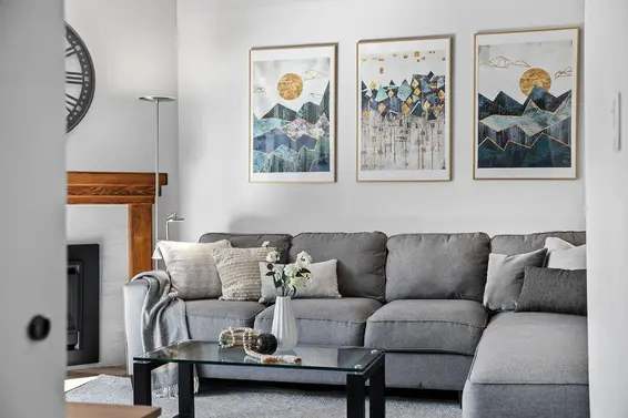 26 230 West 15th Street, North Vancouver For Sale - image 2