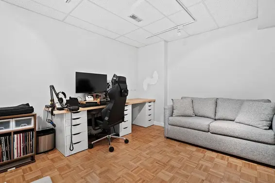 26 230 West 15th Street, North Vancouver For Sale - image 27