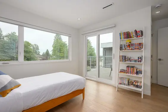 2987 Royal Avenue, North Vancouver For Sale - image 19