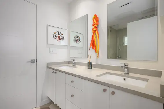 2987 Royal Avenue, North Vancouver For Sale - image 20