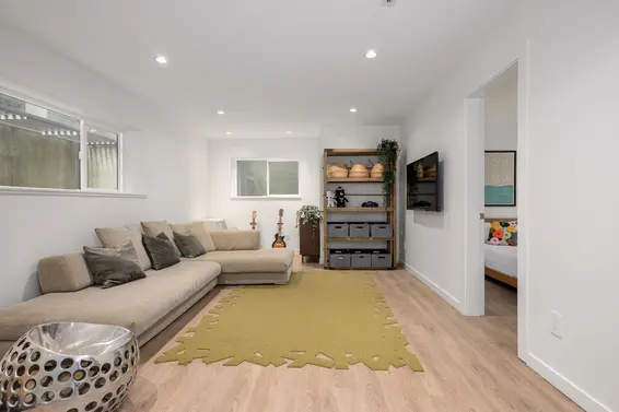 2987 Royal Avenue, North Vancouver For Sale - image 24