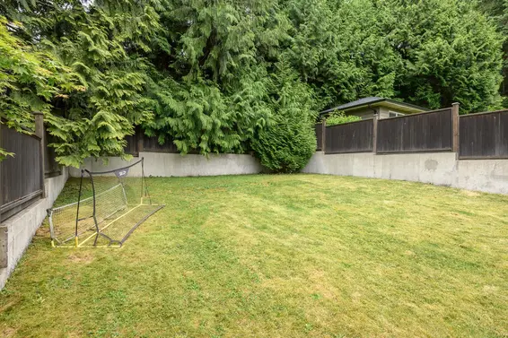 2987 Royal Avenue, North Vancouver For Sale - image 33