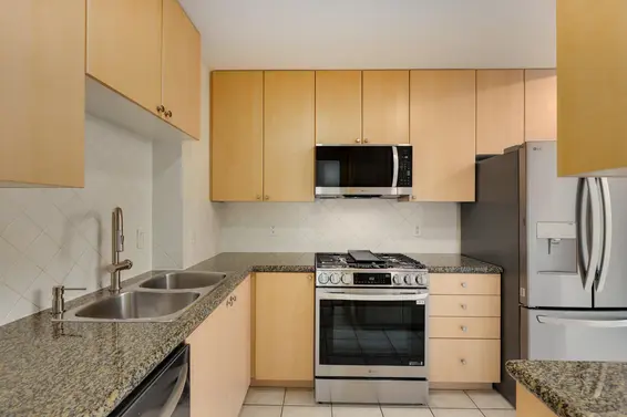 1504 160 East 13th Street, North Vancouver For Sale - image 5