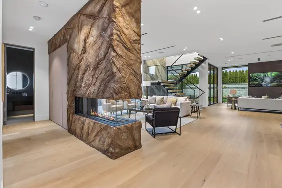 922 Wentworth Avenue, North Vancouver For Sale - image 6