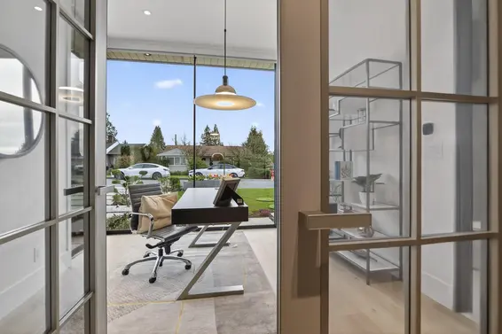 922 Wentworth Avenue, North Vancouver For Sale - image 8