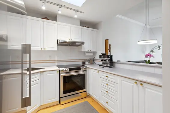 401 128 West 8th Street, North Vancouver For Sale - image 15