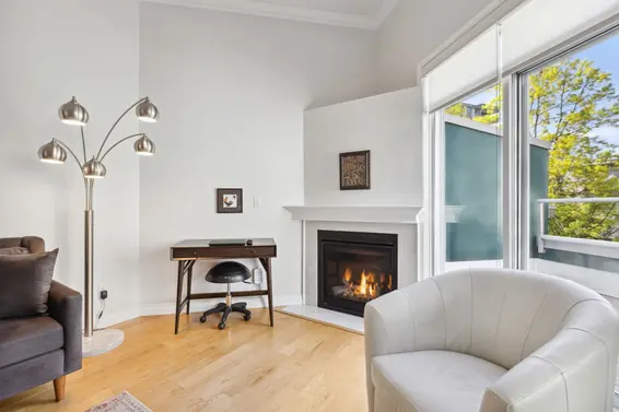 401 128 West 8th Street, North Vancouver For Sale - image 5