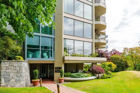 306 1689 Duchess Avenue, West Vancouver