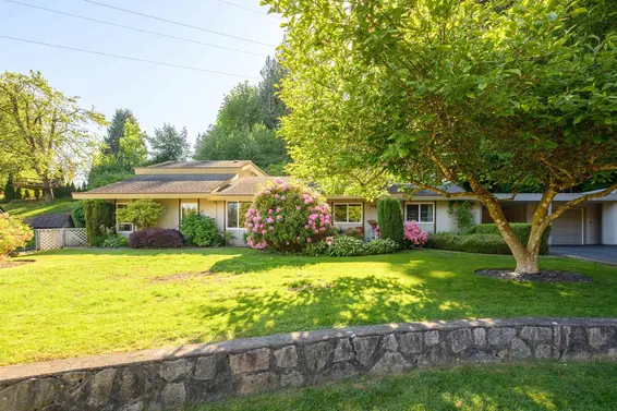 1747 Bellelynn Place, North Vancouver