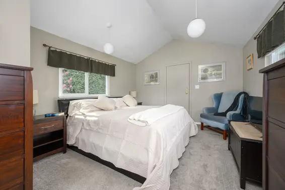 1747 Bellelynn Place, North Vancouver For Sale - image 24
