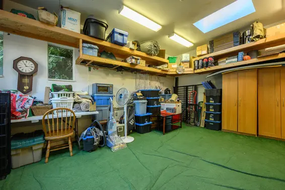 1747 Bellelynn Place, North Vancouver For Sale - image 32