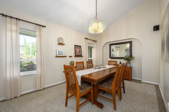 1747 Bellelynn Place, North Vancouver For Sale - image 7