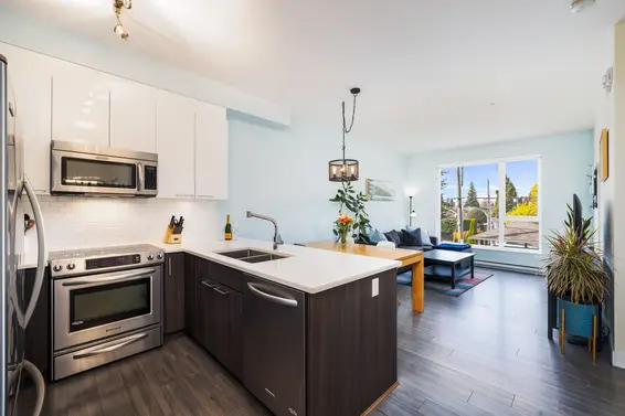 207 1201 West 16th Street, North Vancouver For Sale - image 5