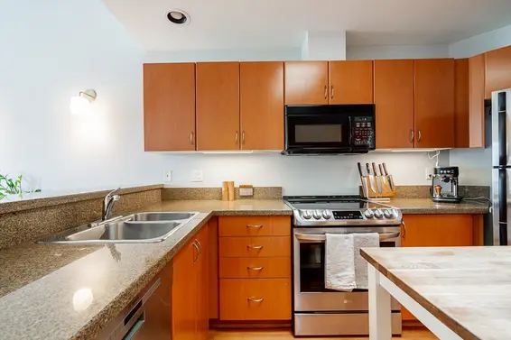 401 128 West 21st Street, North Vancouver For Sale - image 12