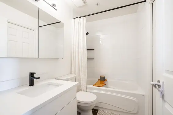 401 128 West 21st Street, North Vancouver For Sale - image 20