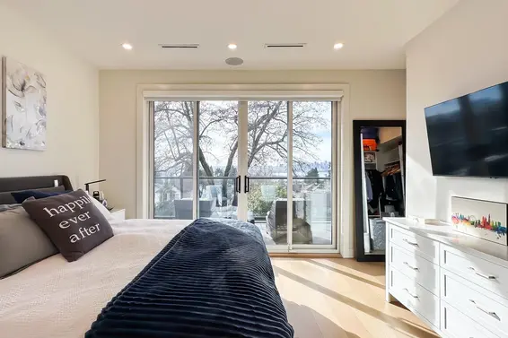 338 East 5th Street, North Vancouver For Sale - image 15