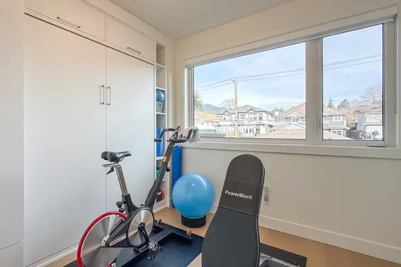 338 East 5th Street, North Vancouver For Sale - image 25