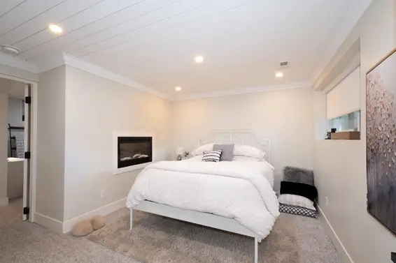 3067 Plymouth Drive, North Vancouver For Sale - image 35
