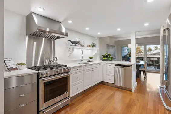 25 4957 Marine Drive, West Vancouver For Sale - image 11